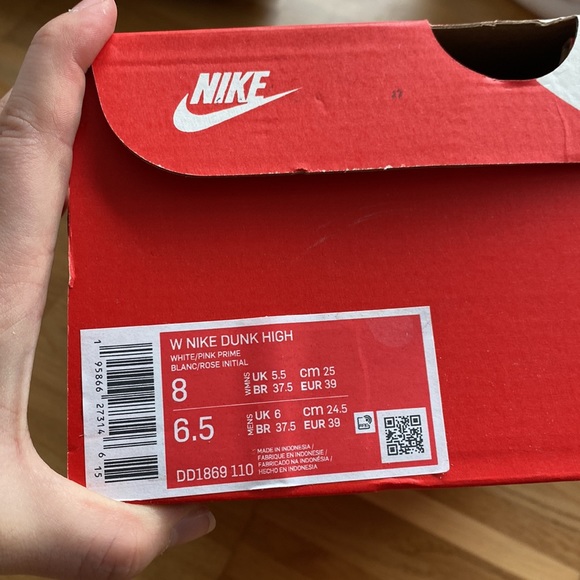 COPY - Nike Dunk High - Picture 2 of 4